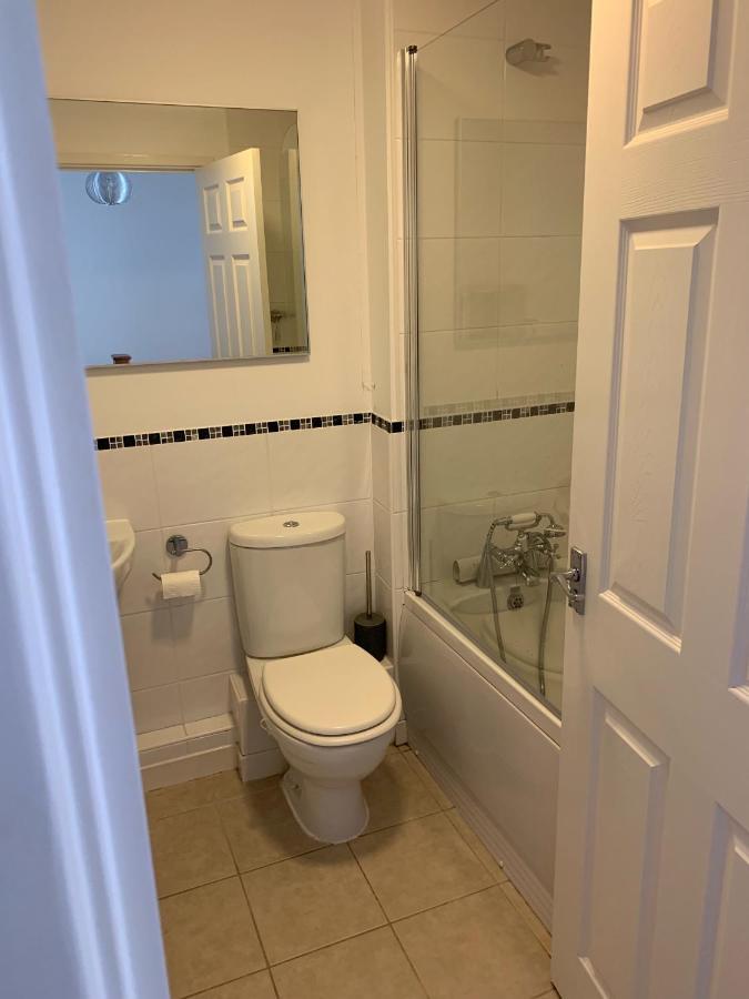 סנט אוסטל Fabulous House Very Near Charlestown Harbour מראה חיצוני תמונה